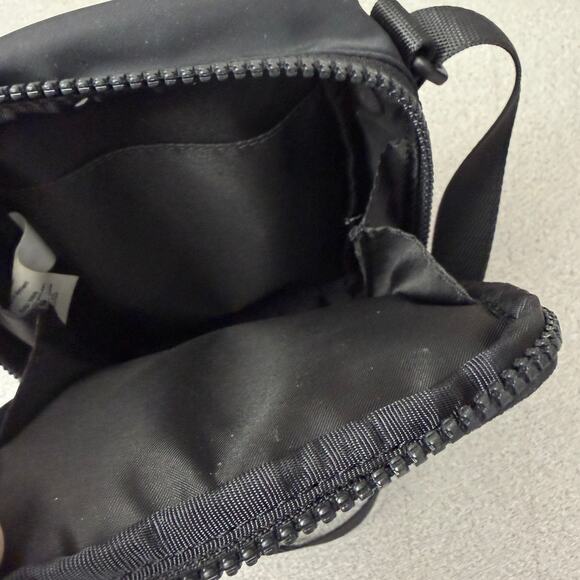 Lululemon Easy Access Crossbody Bag Black Purse Zip Pocket Adjustable Strap - Picture 8 of 10